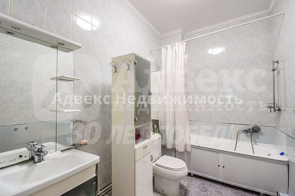 Дом, 651.8 кв.м.