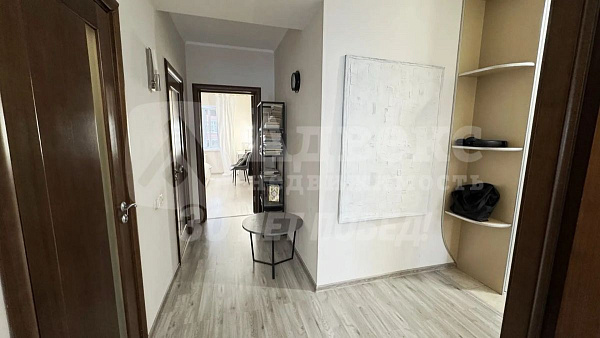2-к квартира, 70 кв.м.