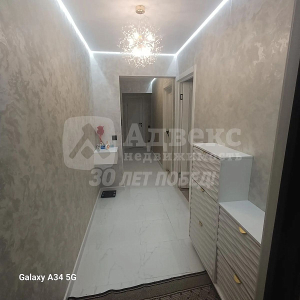 Квартира 3-комн., 63.8 м²