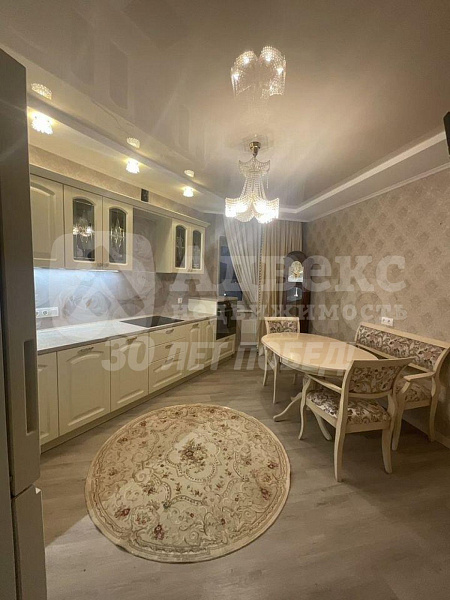 Квартира 2-комн., 76 м²