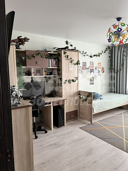 Квартира 3-комн., 76.3 м²