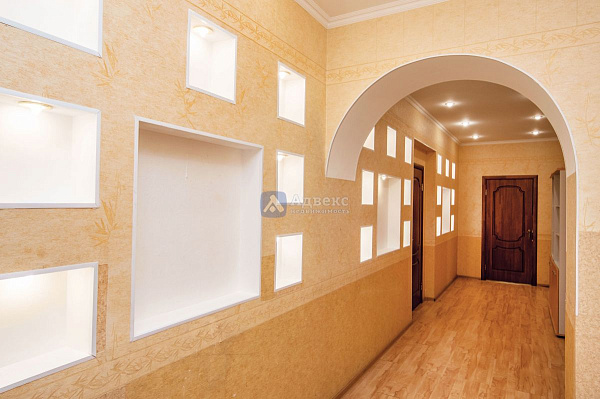 4-к квартира, 180 кв.м.