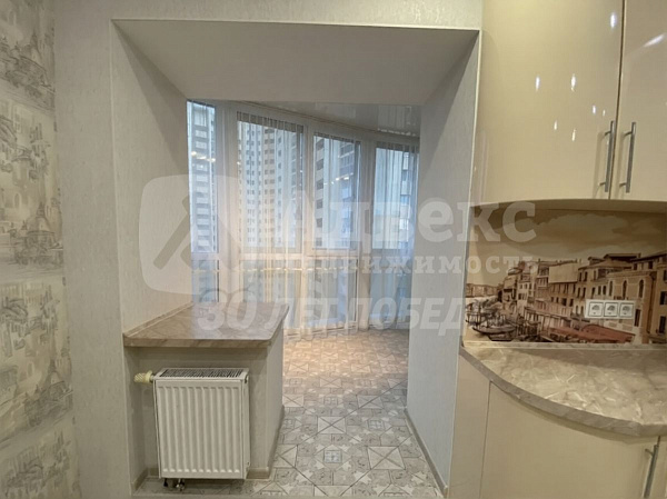 Квартира 3-комн., 105 м²