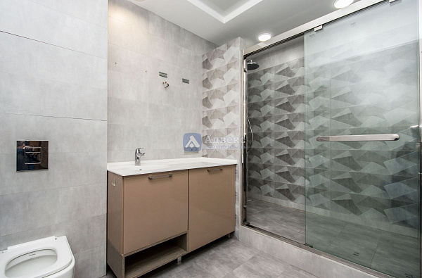 2-к квартира, 87 кв.м.
