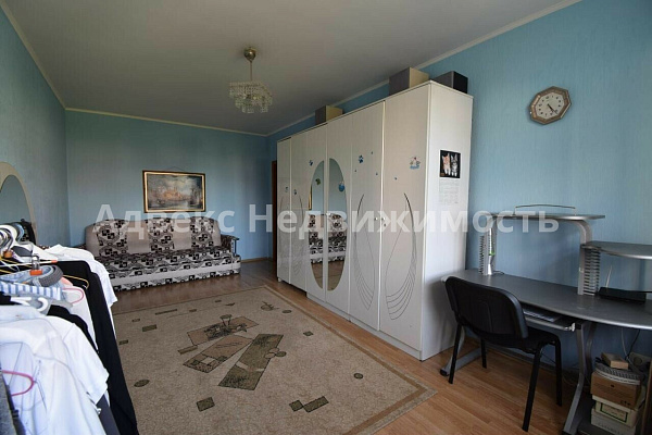 Квартира 3-комн., 128 м²