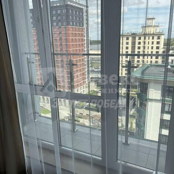 Квартира 2-комн., 82 м²