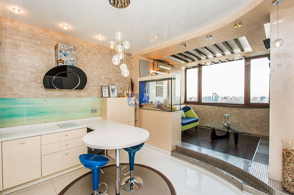 Квартира 3-комн., 119 м²