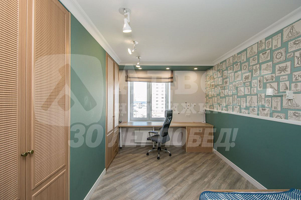 Квартира 3-комн., 117 м²