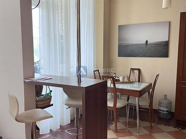 Квартира 2-комн., 92.7 м²