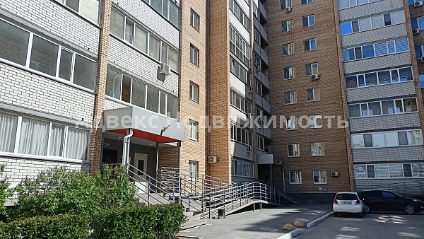 Квартира 4-комн., 82.5 м²