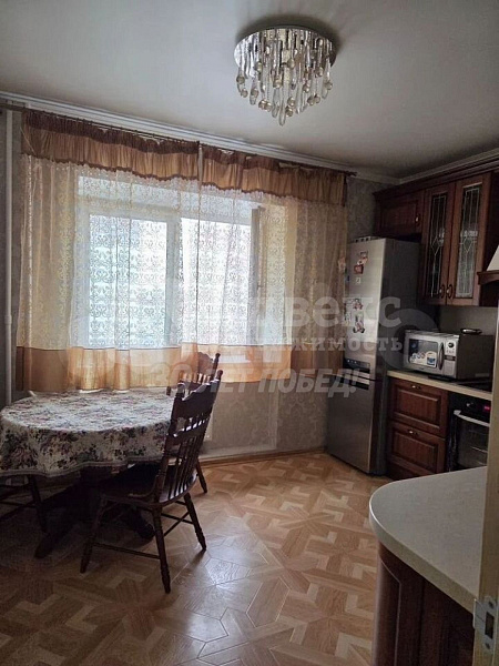2-к квартира, 80 кв.м.