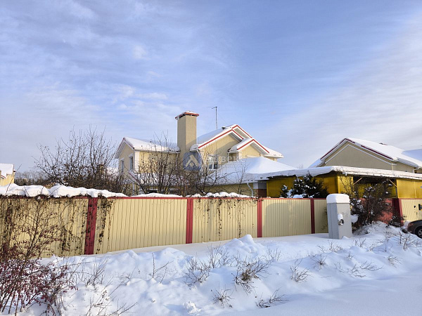 Дом, 230 кв.м.