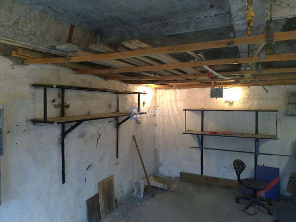 Гараж 17.9 кв.м.