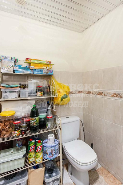 Квартира 4-комн., 242.6 м²