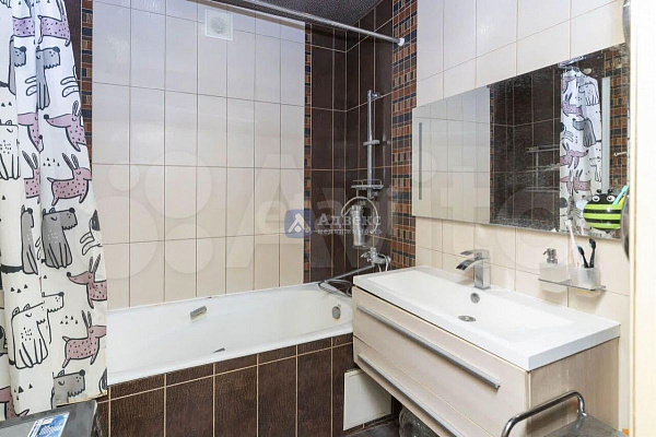 3-к квартира, 100 кв.м. 3-к квартира, 100 кв.м.