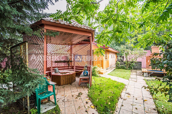 Коттедж 651.8 м² Коттедж 651.8 м²