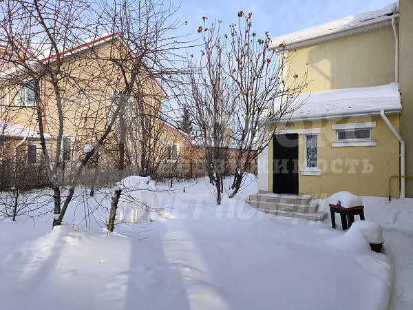 Коттедж 230 м²