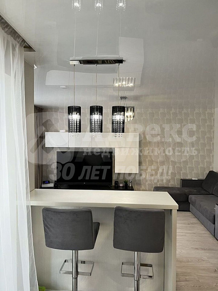 Квартира 3-комн., 76.3 м²