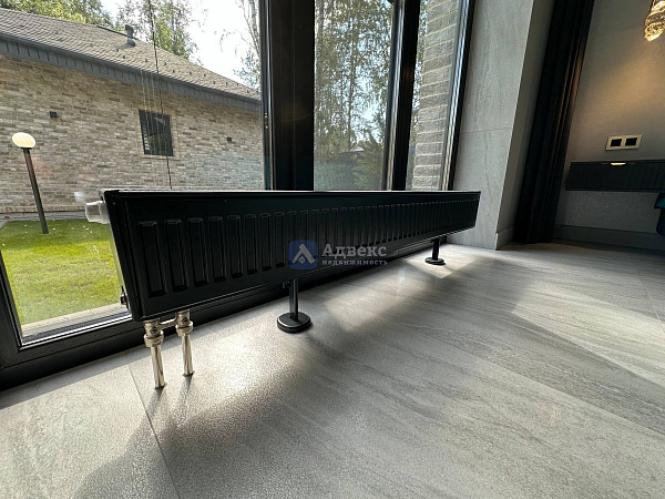 Коттедж 196 м²