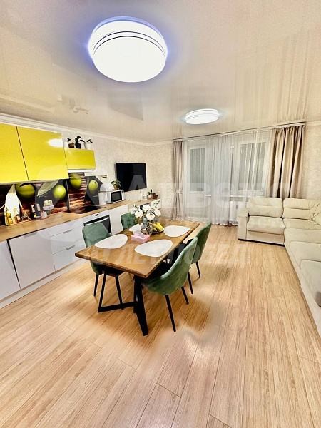 Квартира 2-комн., 76.8 м²