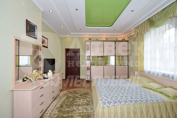 Дом, 263.6 кв.м.