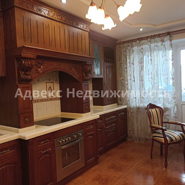 Квартира 3-комн., 92 м²