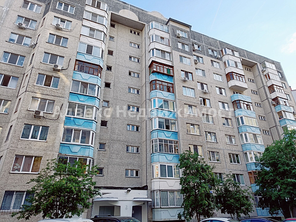 Квартира 3-комн., 98.6 м²