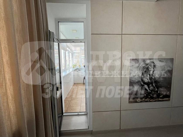 Квартира 3-комн., 122 м²