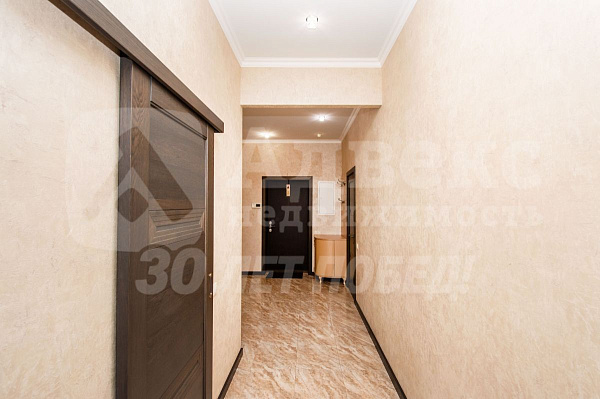 Квартира 4-комн., 156 м²