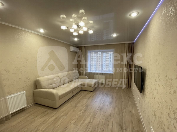 Квартира 3-комн., 105 м²