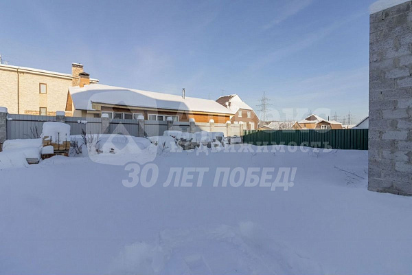Коттедж 380 м²
