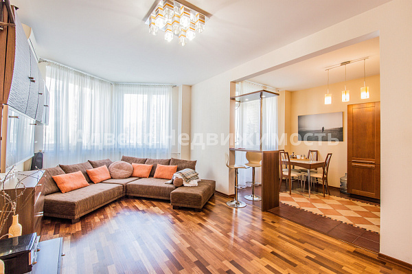 Квартира 2-комн., 92 м²