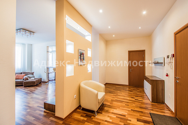 Квартира 2-комн., 92 м²