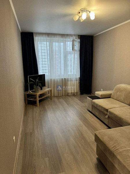 Квартира 1-комн., 37 м²