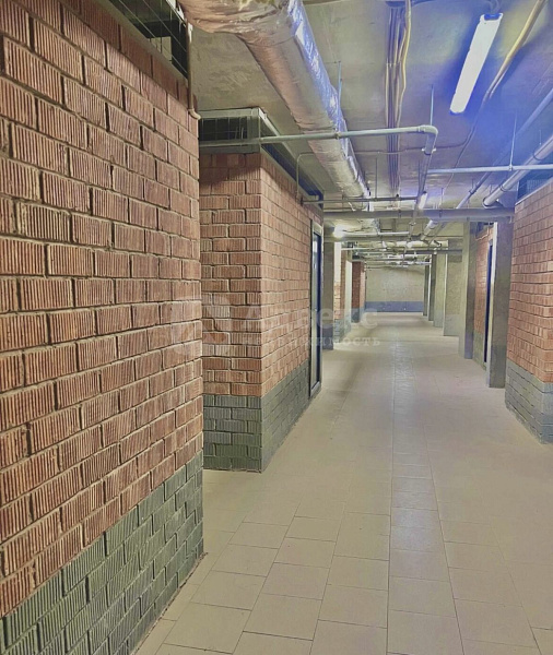 Склад 3.7 м²