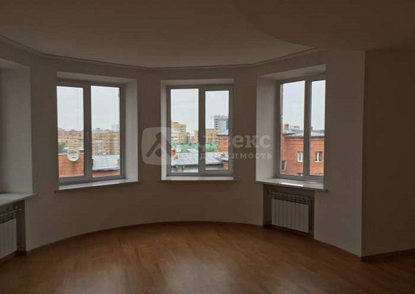 Квартира 5-комн., 252 м²