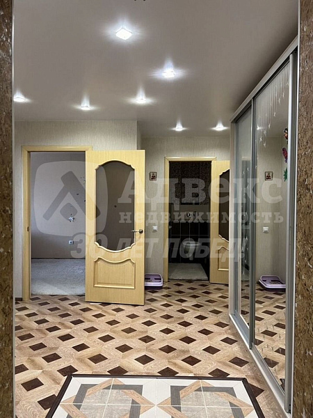 Квартира 3-комн., 89.9 м²