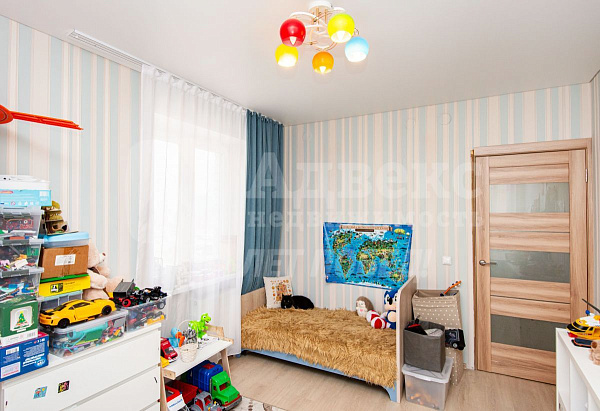 Квартира 3-комн., 77 м²