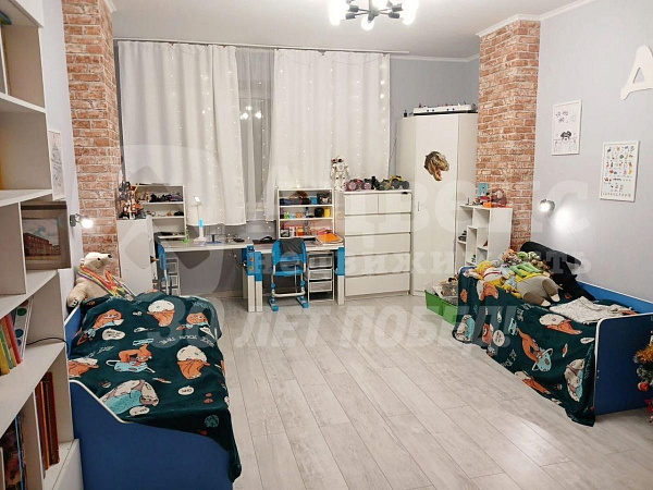Квартира 2-комн., 80 м²