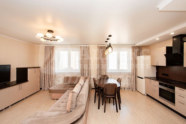 2-к квартира, 83 кв.м.