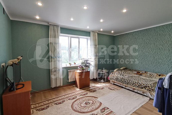 Коттедж 260 м²