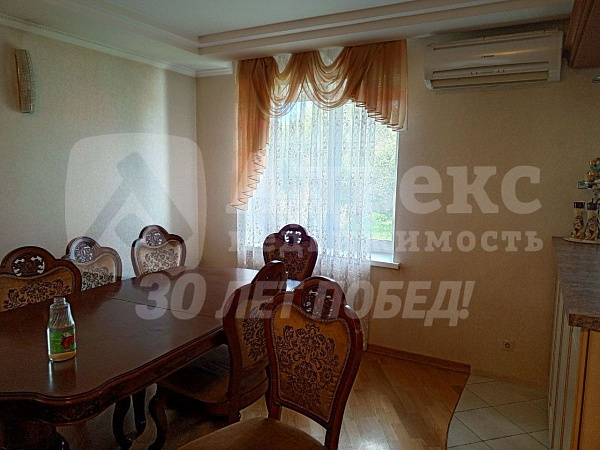 Дом 151 м²