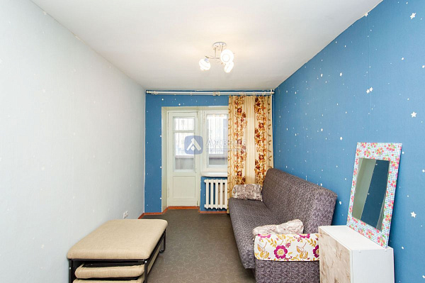 Квартира 3-комн., 55 м²