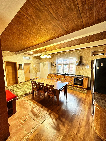 Коттедж 145 м²