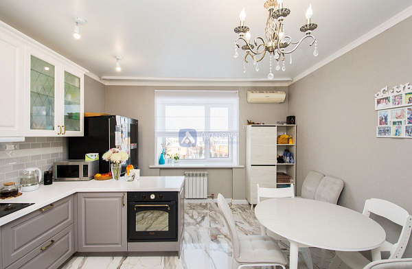 Квартира 3-комн., 94.9 м²