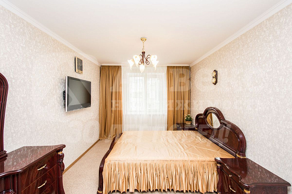 Квартира 3-комн., 87 м²