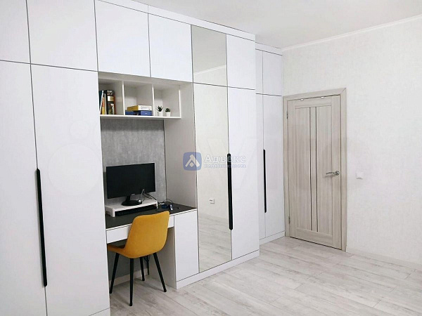 Квартира 2-комн., 80 м²