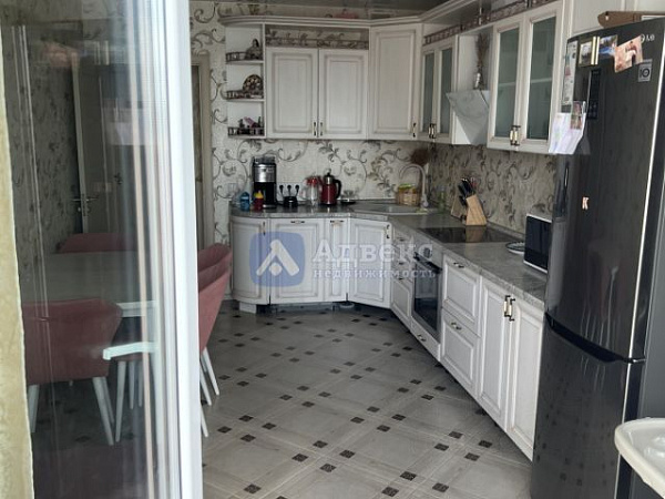 Квартира 2-комн., 81.7 м²