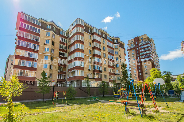 Квартира 2-комн., 92 м²