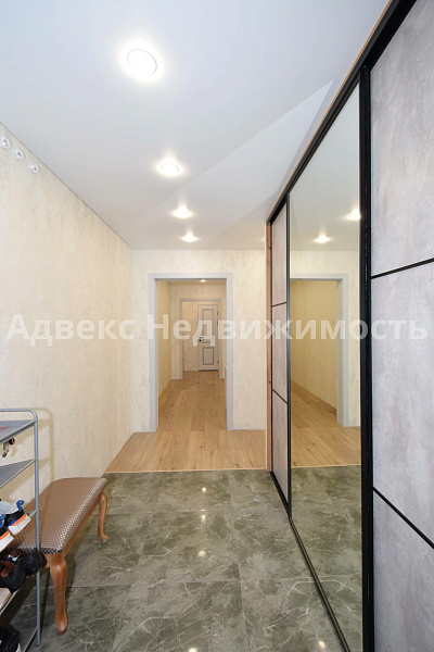 Квартира 3-комн., 93 м²